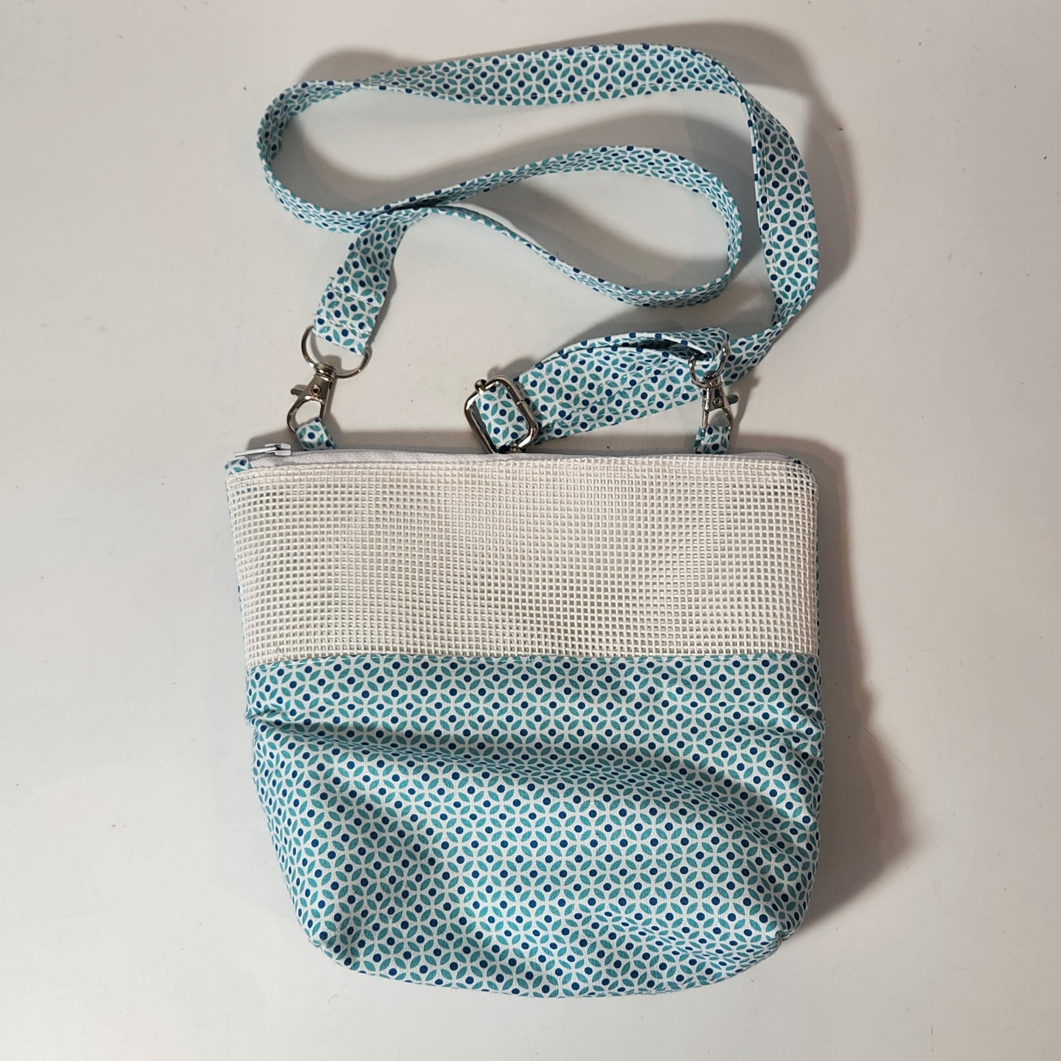 Crossover Bonding Pouches